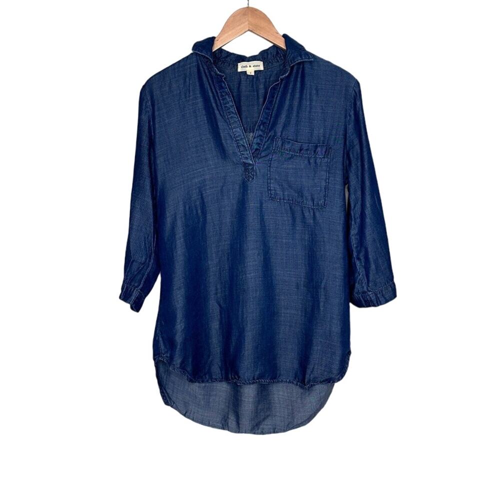 Cloth & Stone chambray top blue size small